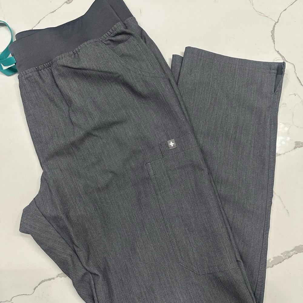 Figs Women’s scrub pants
